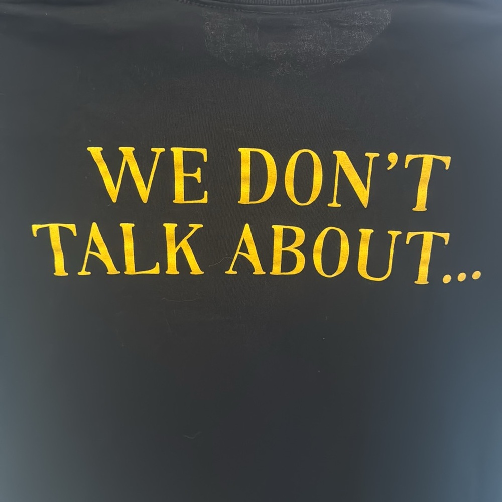 Encanto Tee! - Picture 6 of 6